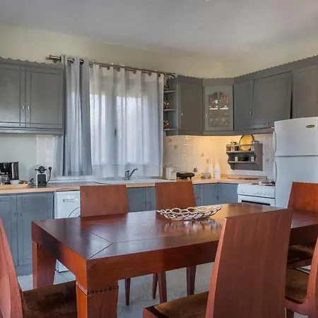 Dogma - Central & Stylish Maisonette * Lixouri