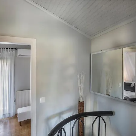 Lägenhet Dogma - Central & Stylish Maisonette *