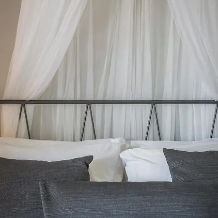 Dogma - Central & Stylish Maisonette Lixúri